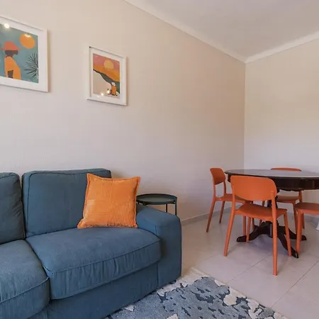 Ocean Side Retreat *